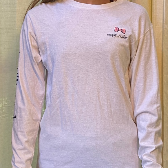 Simply southern white long sleeve. Size medium. - Picture 1 of 4